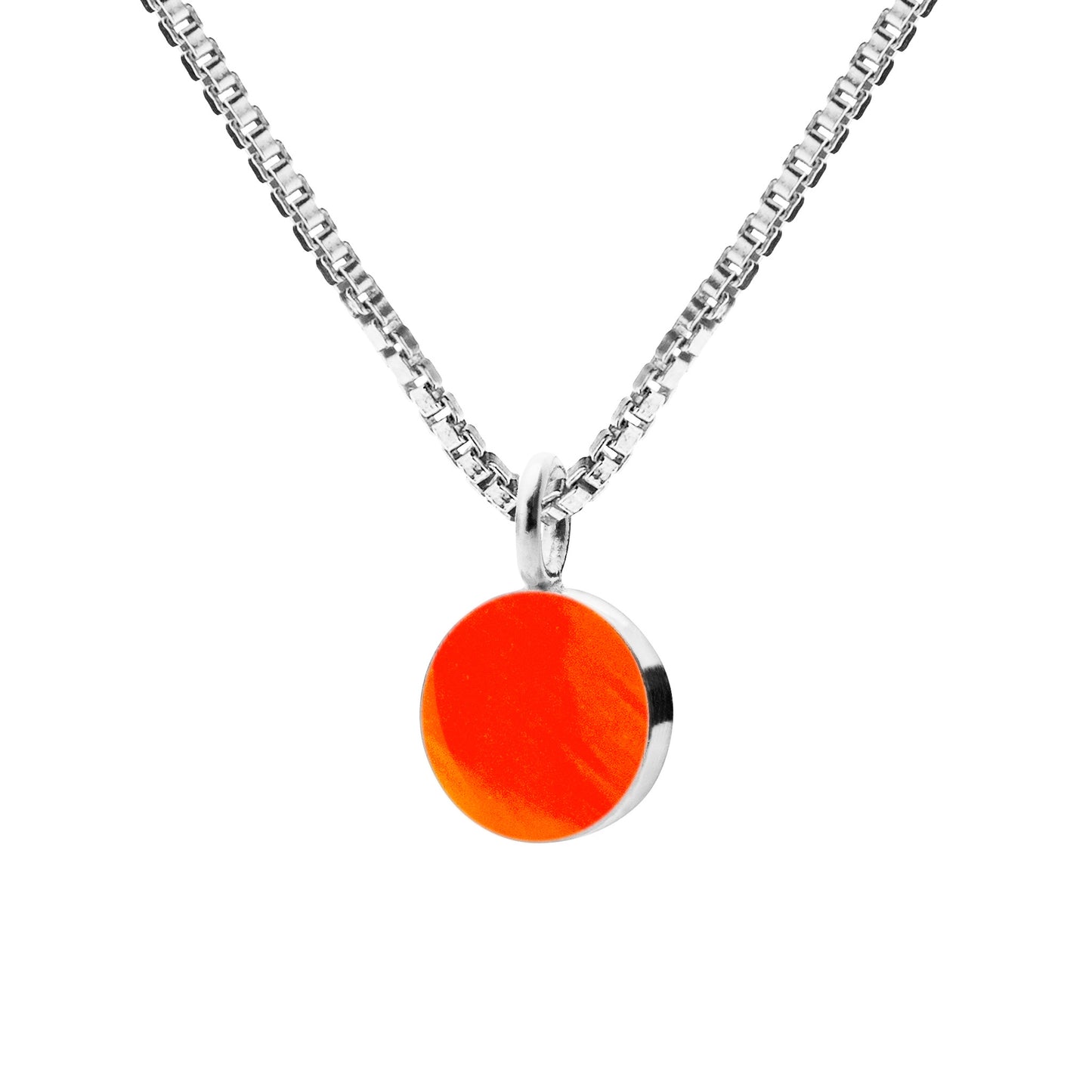 Schilderkette mit Anhänger. Neonorange. Sterlingsilber. Scherning Copenhagen