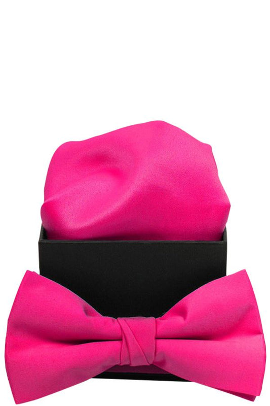 Frühlings-Himbeer-Fliege mit dekorativem Stoff. Himbeerrot. Verbindungsbinder