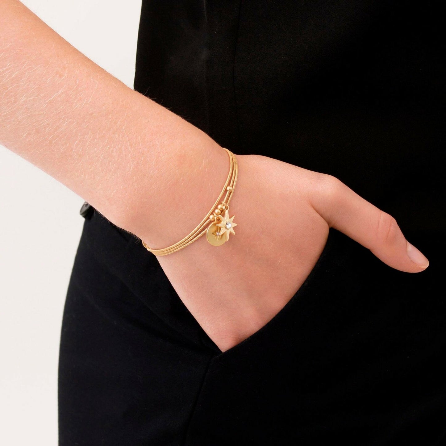 Einfaches Stern-Armband. Vergoldet. Dänisches Kopenhagen
