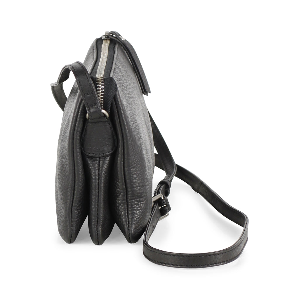 Vera Umhängetaschen. Schwarze Umhängetasche aus Leder. Markberg