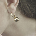 Courage Waterproof Mega Ball. Hoop earrings. 18K gold plated. Danish Copenhagen