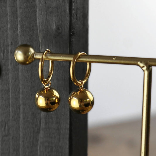 Courage Waterproof Mega Ball. Hoop earrings. 18K gold plated. Danish Copenhagen