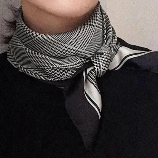 Nicole Simple scarf. Silk blend. Black. Danish Copenhagen