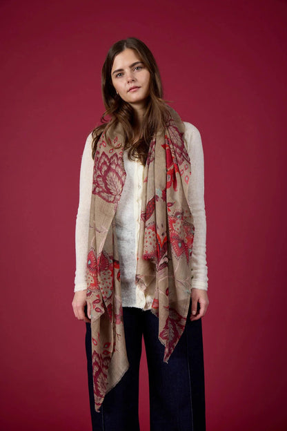 Vintage Flower tørklæde til hende. Uld og silke. Beige og rød. Bella Ballou