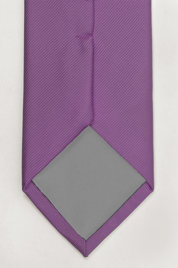 Moderne silke slips. 100% silke. Lilla. Connexion Tie
